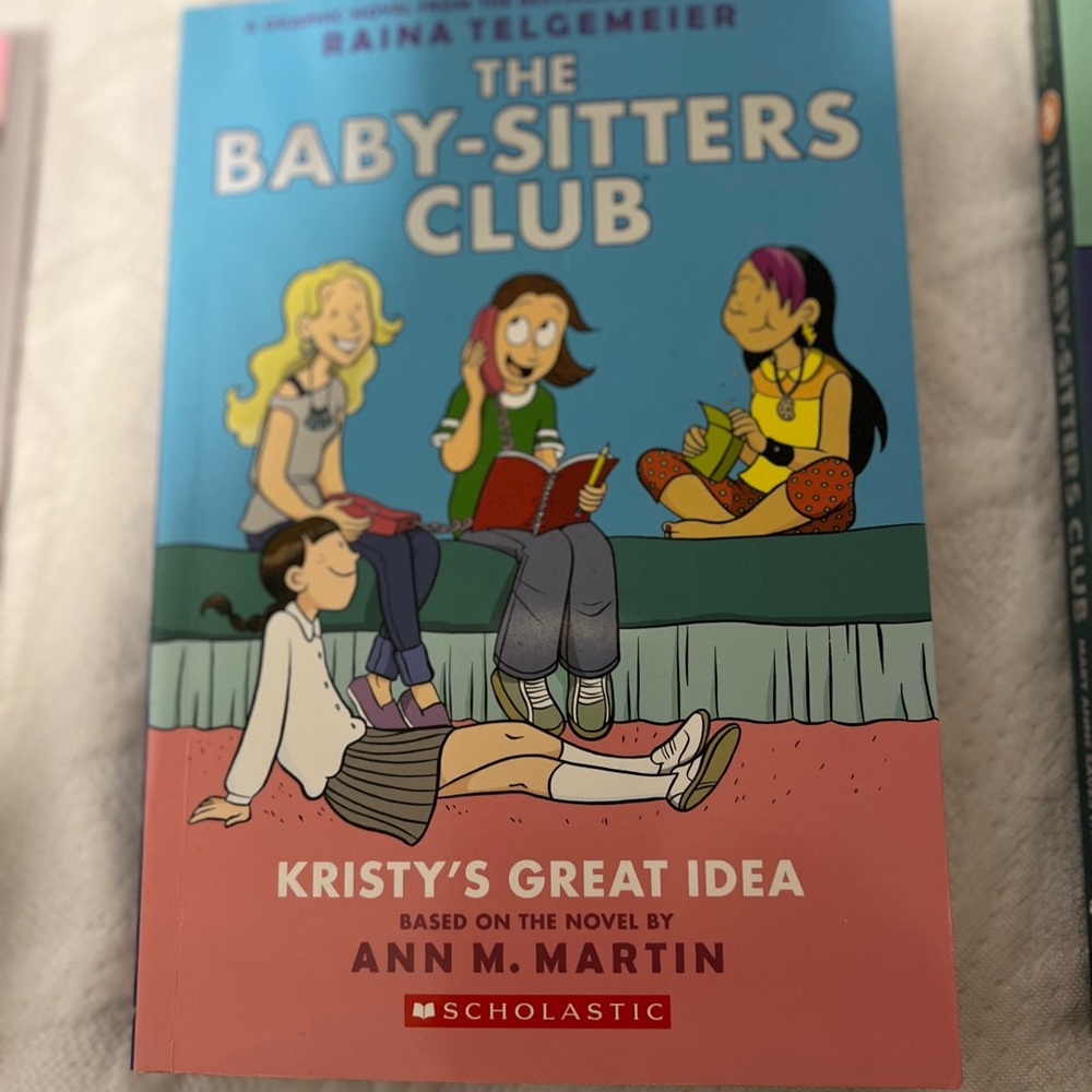 Books - Picture 3 of 5